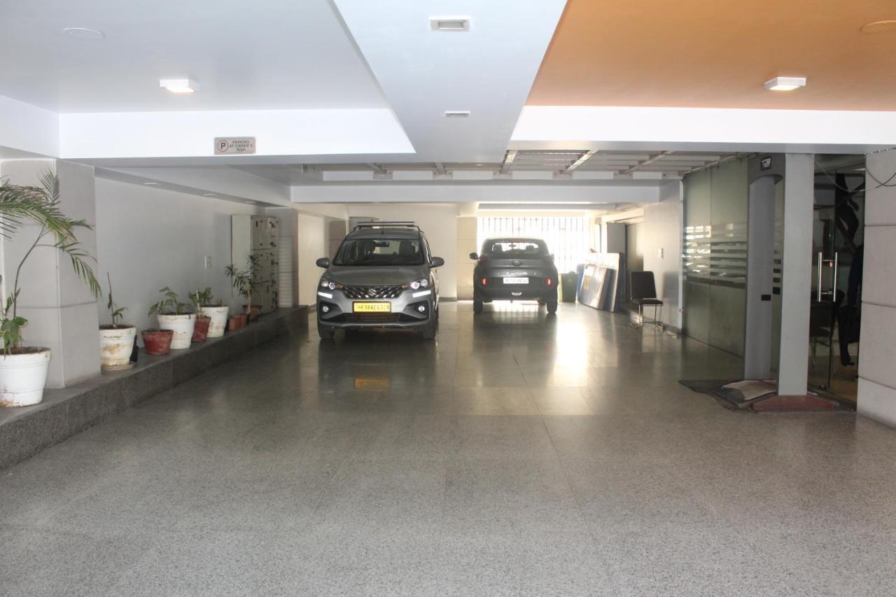 Hotel The Jk New Delhi Extérieur photo